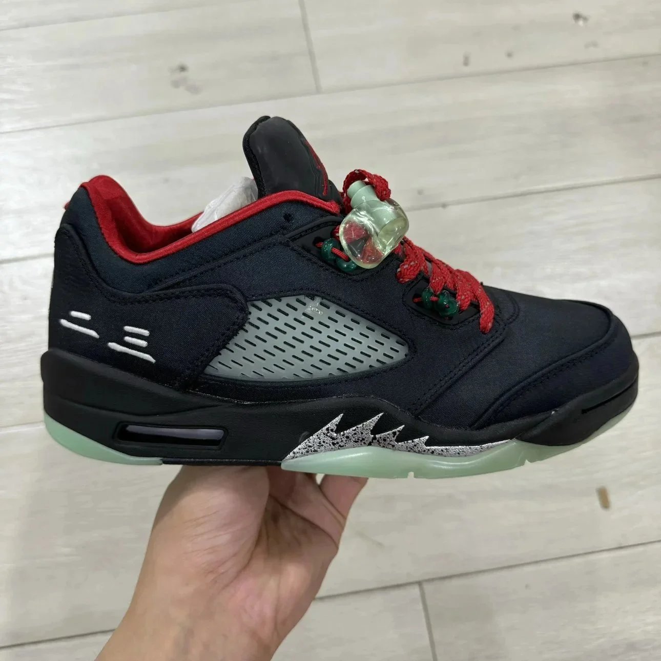 Jordan Sneakers Air 5-style low-top image 3