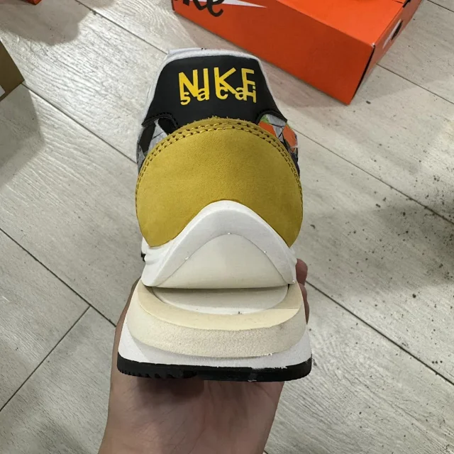 Nike Sneakers Waffle Racer 2X Woven product detail image 16