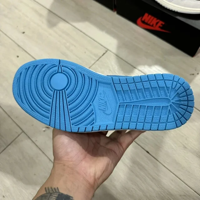 Nike Sneakers Air Jordan 1 High OG product detail image 5