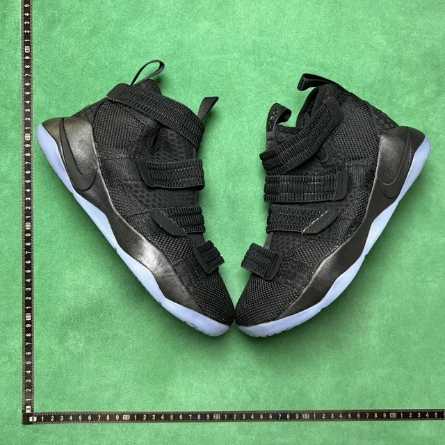 Nike Sneakers LeBron Soldier 11 Basketball product detail image 5