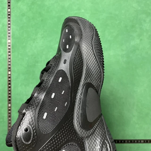 New Balance Sneakers Low-Top Basketball product detail image 15