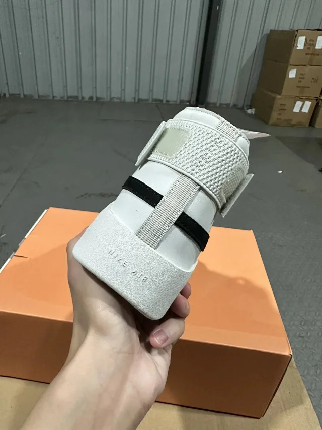 Nike Sneakers Air Fear of God 1 high-top strap product detail image 3