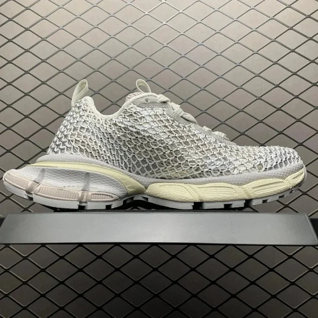 Balenciaga Sneakers 3XL mesh-overlay product detail image 22