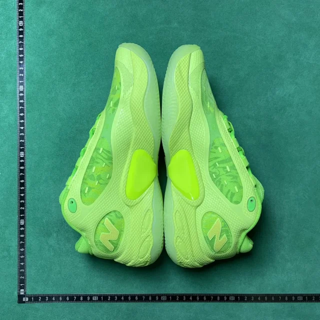 New Balance Sneakers Low-Top Basketball product detail image 33