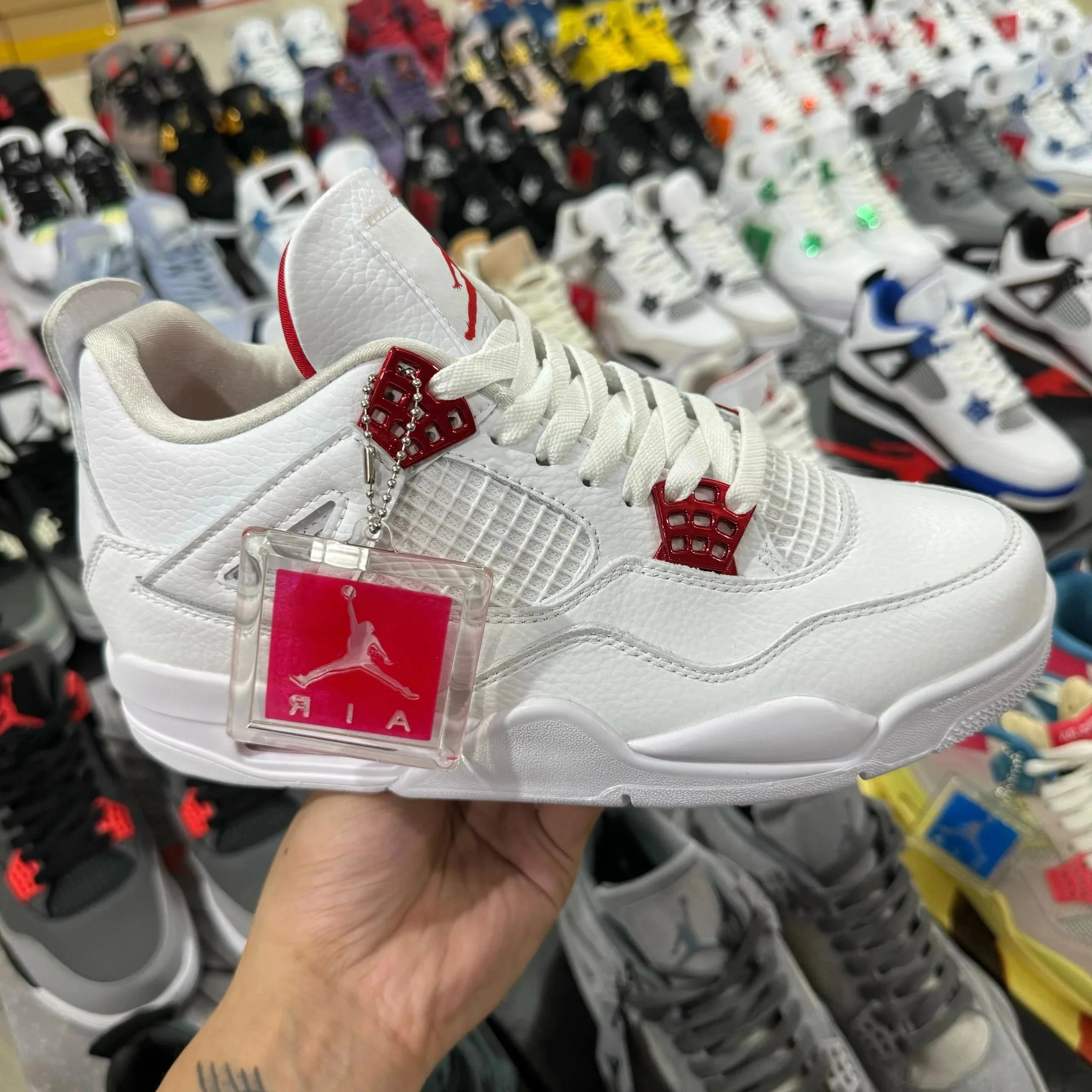 Jordan Sneakers Air 4 — White and red