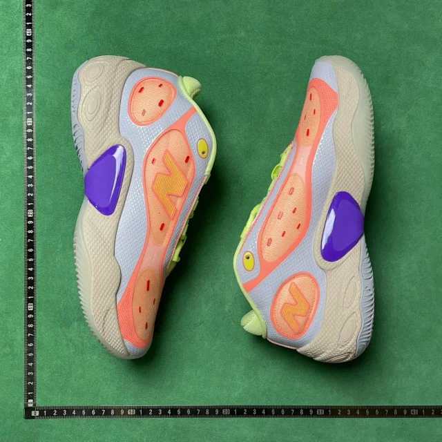 New Balance Sneakers Low-Top Basketball product detail image 25