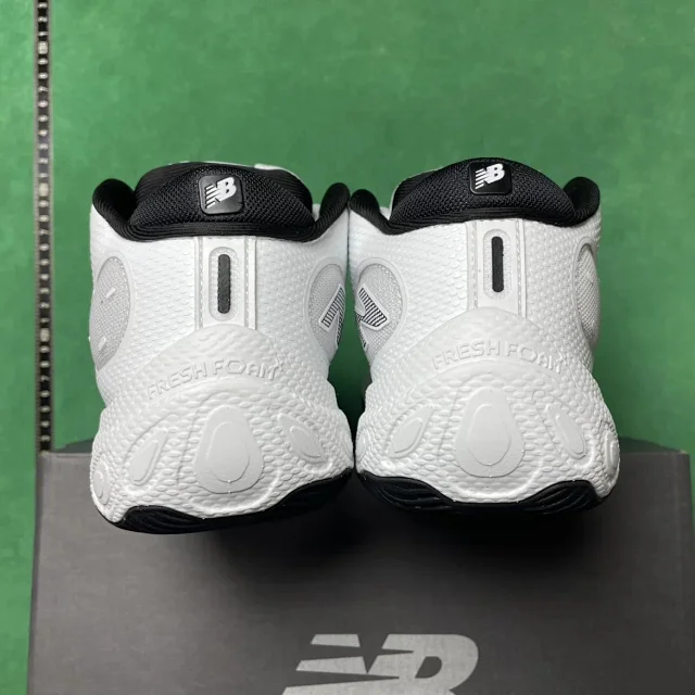 New Balance Sneakers Low-Top Basketball product detail image 68