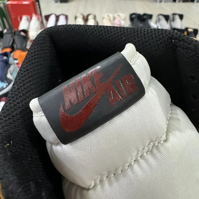 Jordan Sneakers Air 1 High product detail image 8