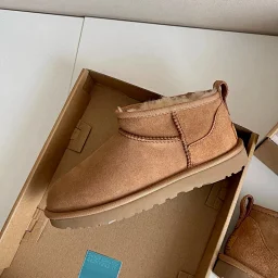 thumbnail for "Spot Release" UG*G Zhou Dongyu Same Snow Boots Sheepskin and Wool Integrated Snow Boots Women's Mini Short Thigh Non-Slip Low Top Snow Cotton Couple Short Boots Fur Integrated Snow Boots Mini 1.0 Mini LL Classic Unisex Cotton Boots Thickened Outdoor Snow Boots