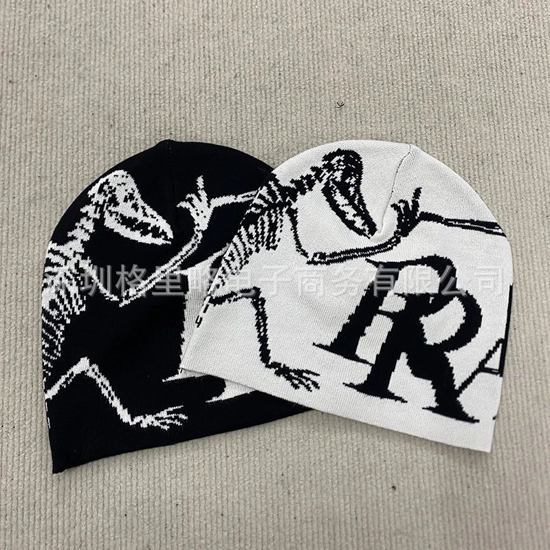 Design Music Note Beanie White / Black Hats - 42