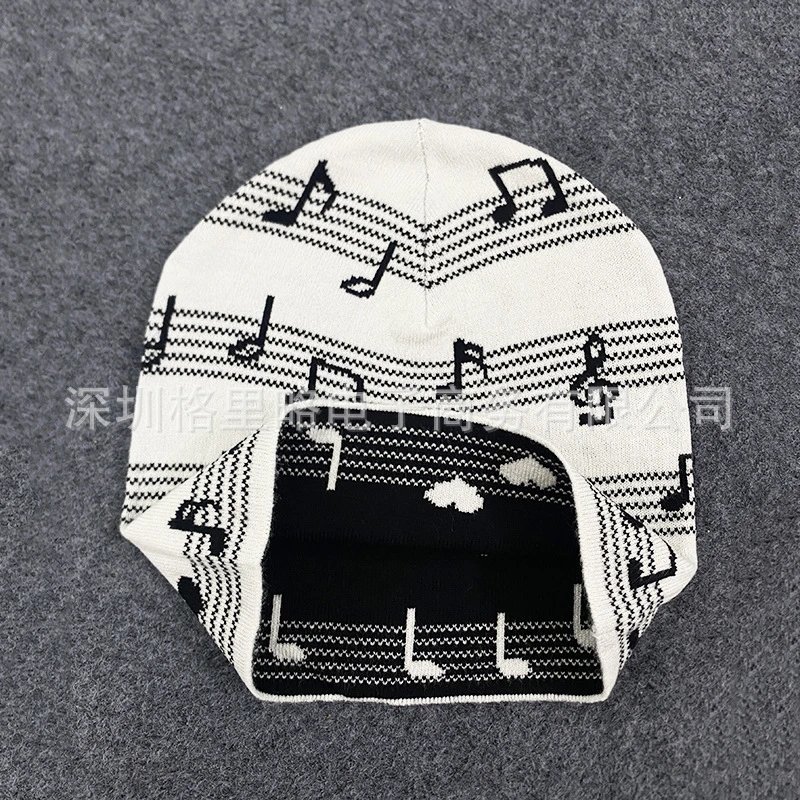 Design Music Note Beanie White / Black Hats - 32