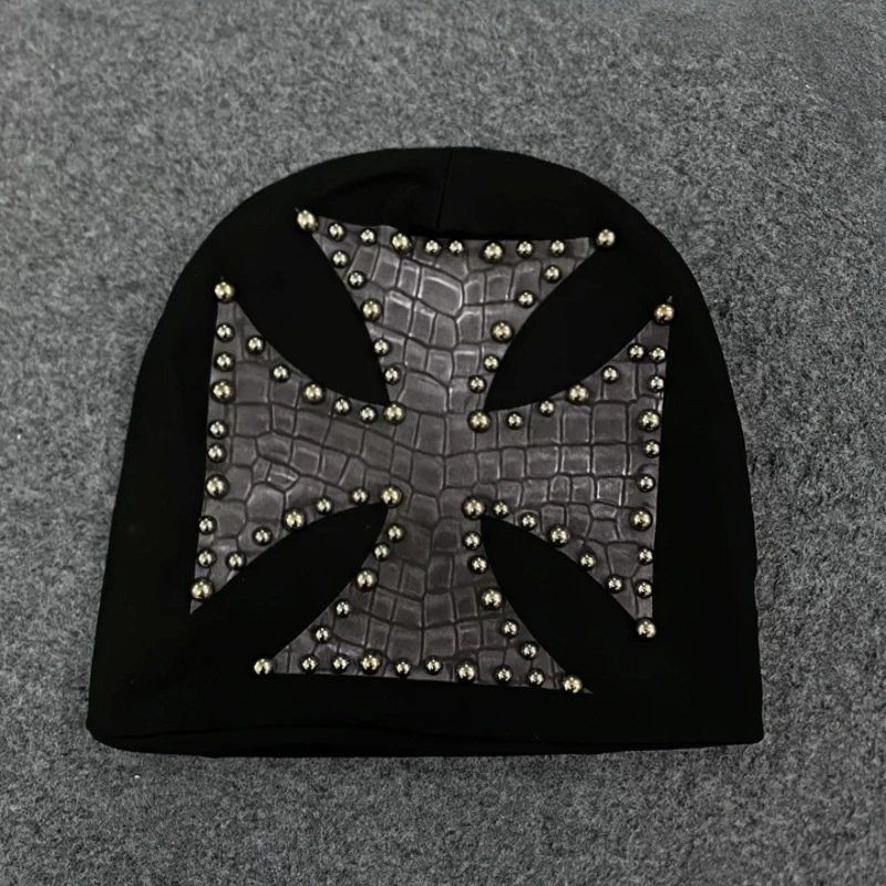 Design Music Note Beanie White / Black Hats - 34