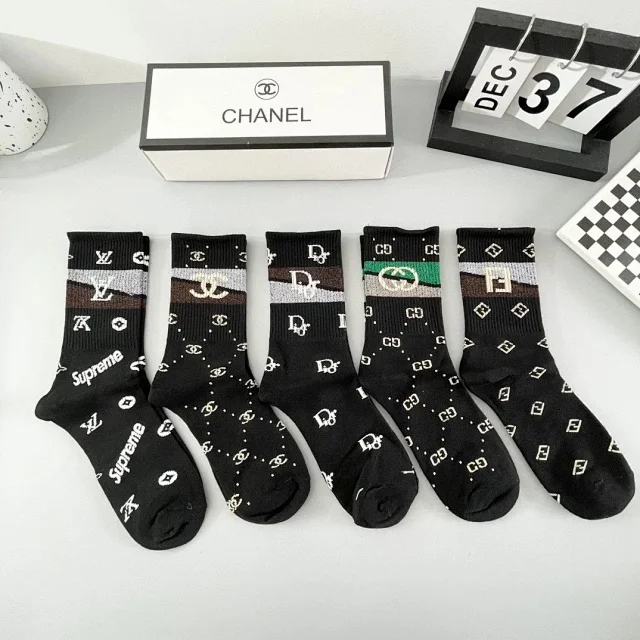 Gucci Socks Logo Ankle and No-Show product detail image 6