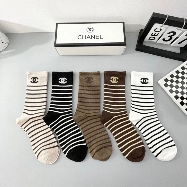 Gucci Socks Logo Ankle and No-Show product detail image 8