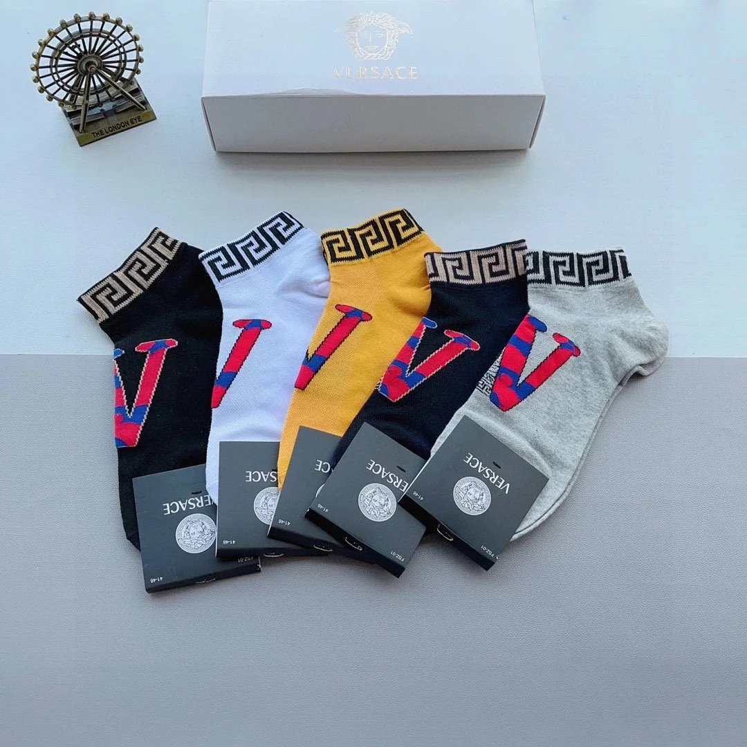 Gucci Socks Logo Ankle and No-Show — 22