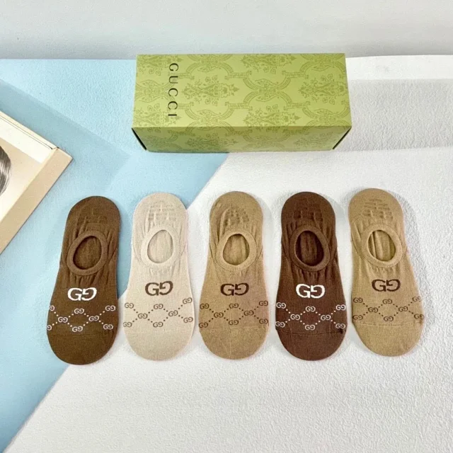 Gucci Socks Logo Ankle and No-Show product detail image 4