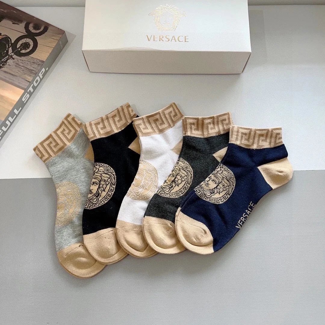 Gucci Socks Logo Ankle and No-Show — 23