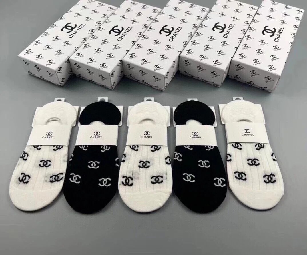 Gucci Socks Logo Ankle and No-Show — 31