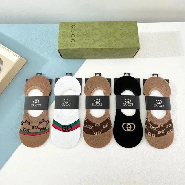 Gucci Socks Logo Ankle and No-Show product detail image 5