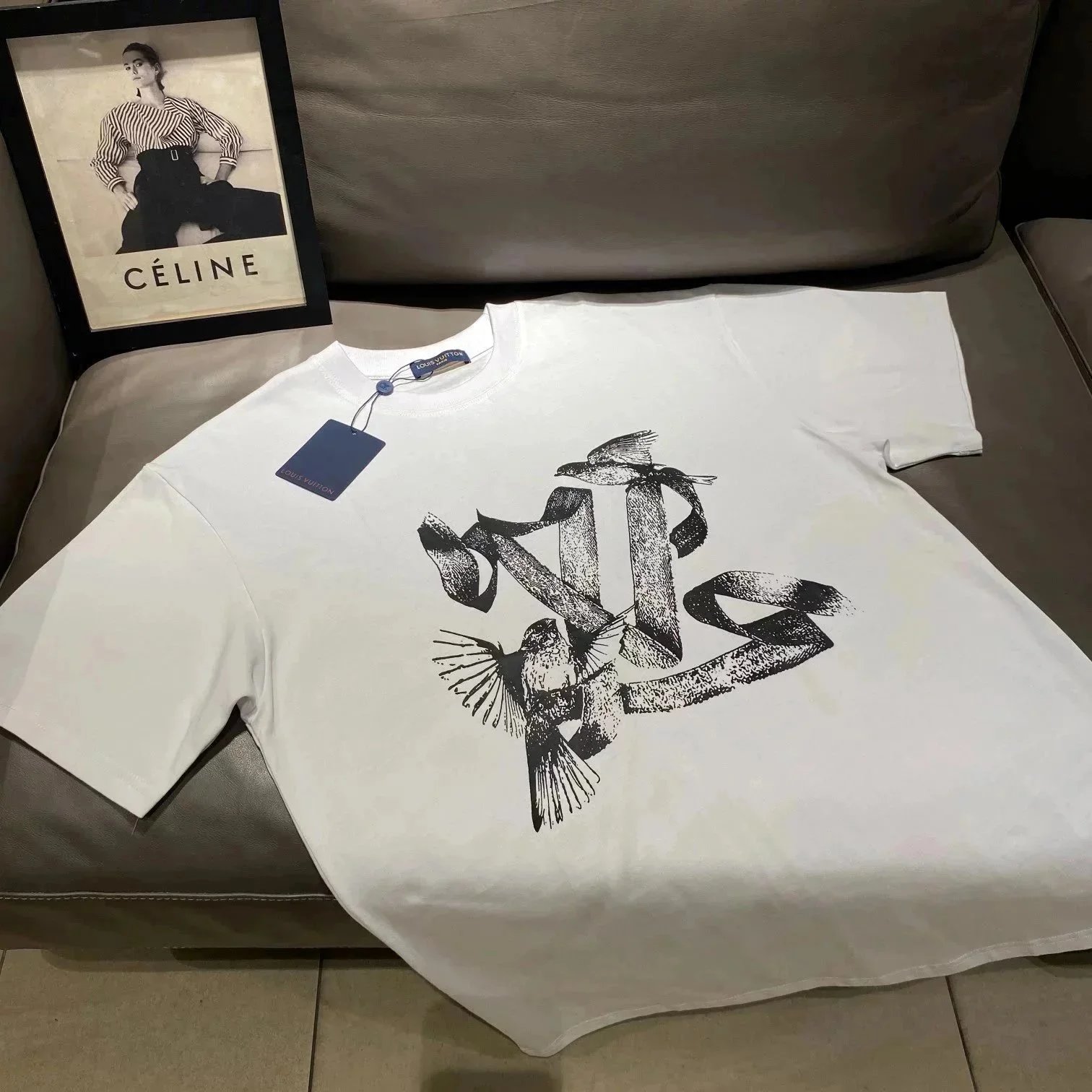 Louis Vuitton T-Shirts Short-Sleeve Graphic T-Shirt — White logo with black ink 002