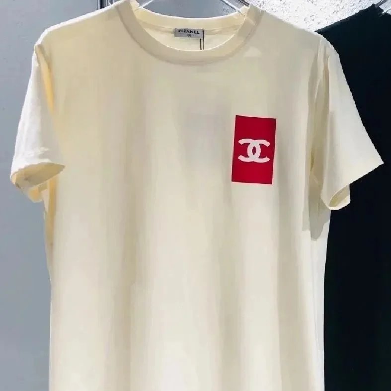 Chanel T-Shirts Logo Graphic Short-Sleeve T-Shirt — 23