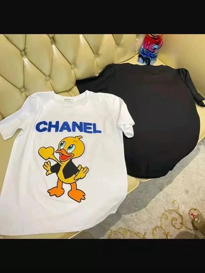 Chanel T-Shirts Logo Graphic Short-Sleeve T-Shirt — 3