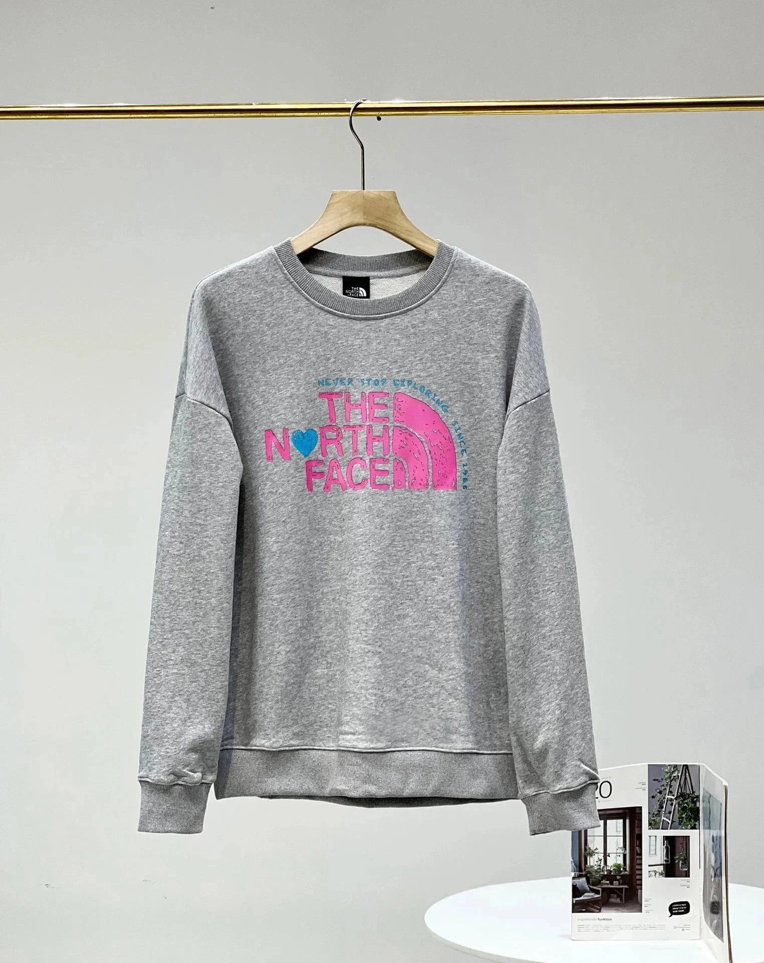 The North Face T-Shirts Graphic Logo T-Shirt — 38