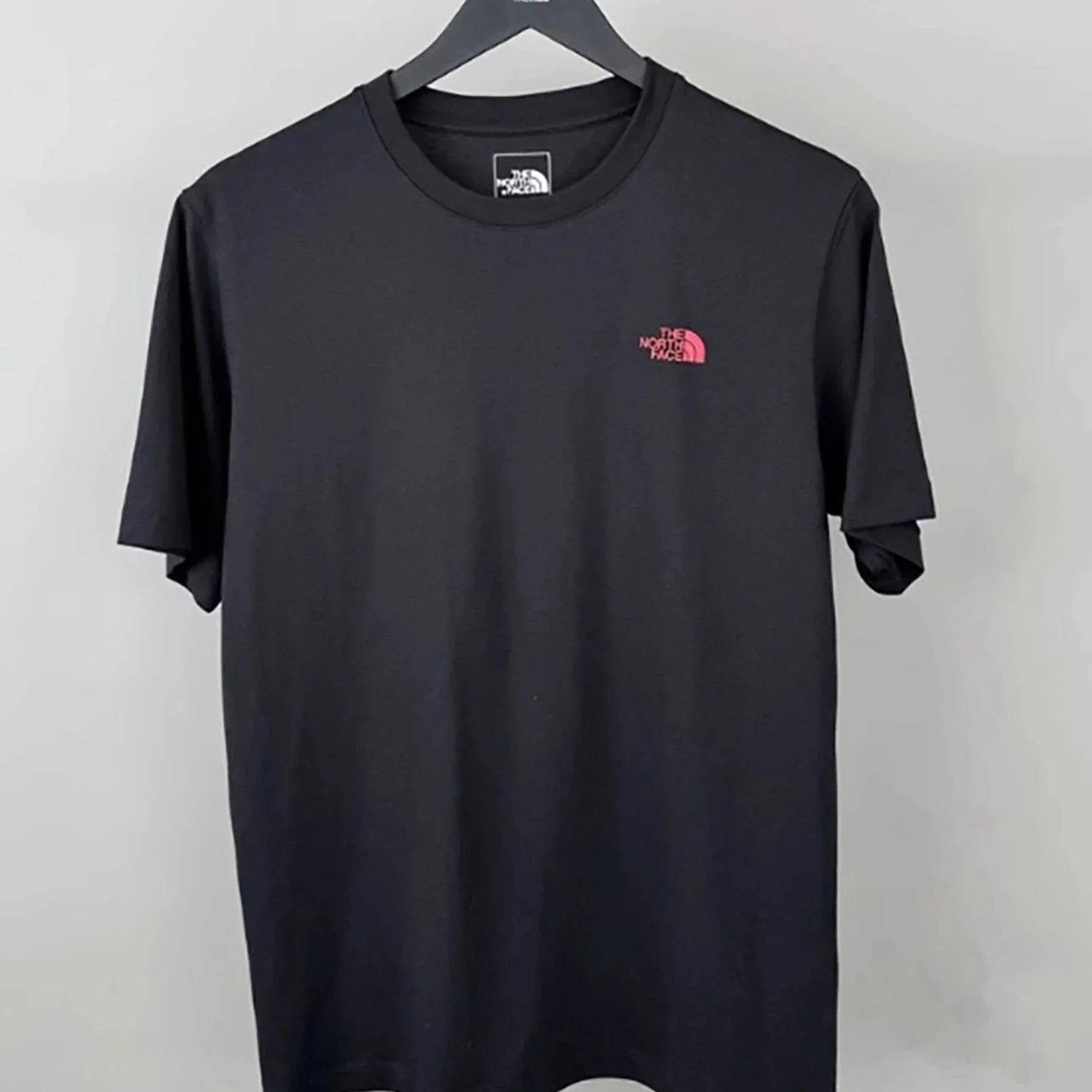 The North Face T-Shirts Graphic Logo T-Shirt — 26