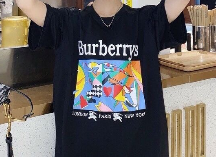 Burberry T-Shirts Graphic Logo T-Shirt — 2