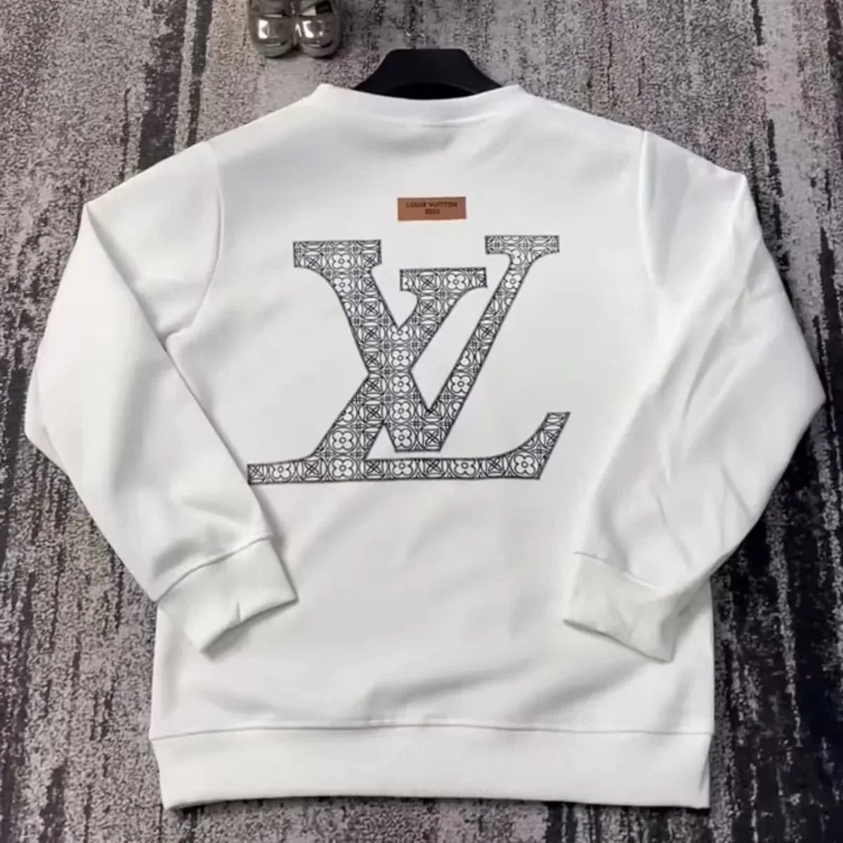 Louis Vuitton Sweater - 17/30