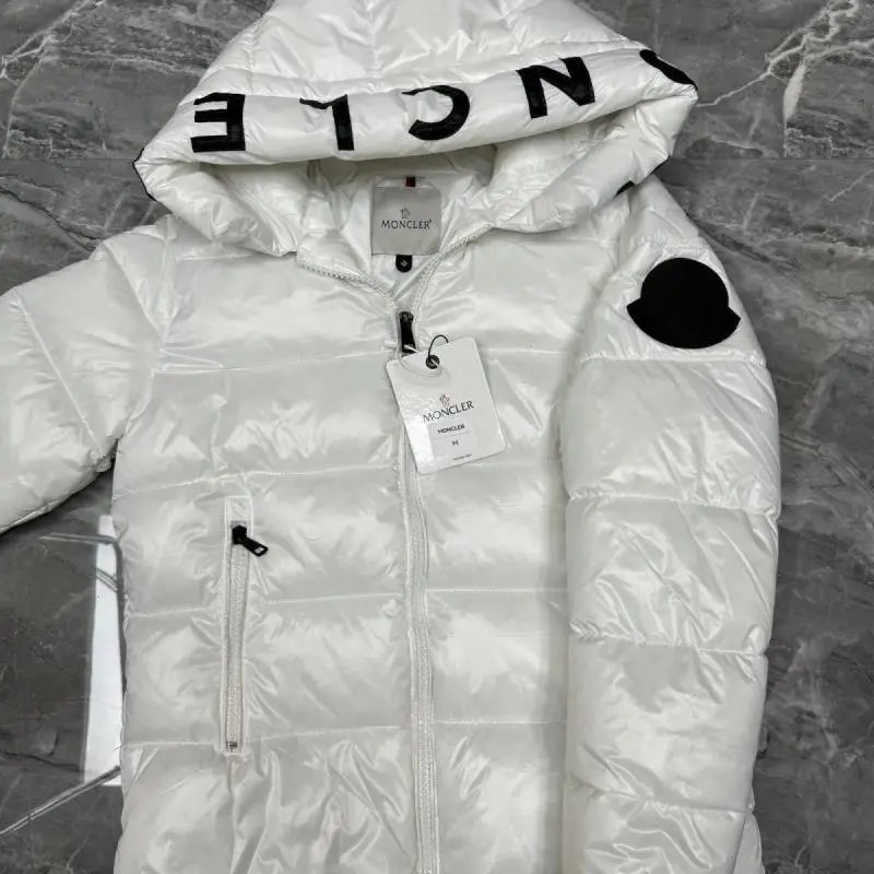 Moncler Jacket & Down - 19/41
