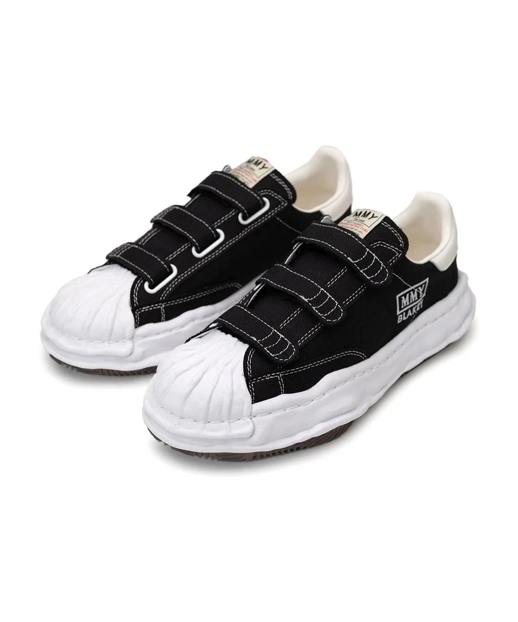 Maison Mihara Yasuhiro Sneakers Blakey low-top distressed canvas — 33