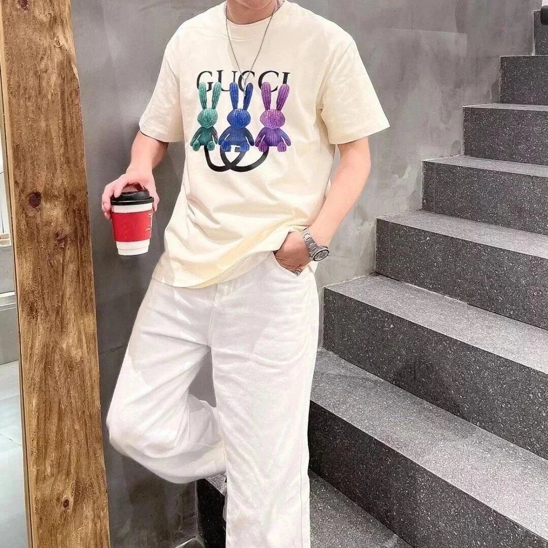Moncler T-Shirts Short-Sleeve Logo T-Shirt — 31