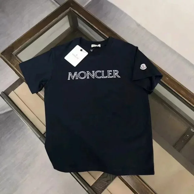 Moncler T-Shirts Short-Sleeve Logo T-Shirt product detail image 1