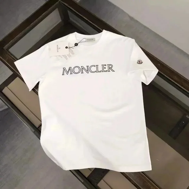 Moncler T-Shirts Short-Sleeve Logo T-Shirt product detail image 2