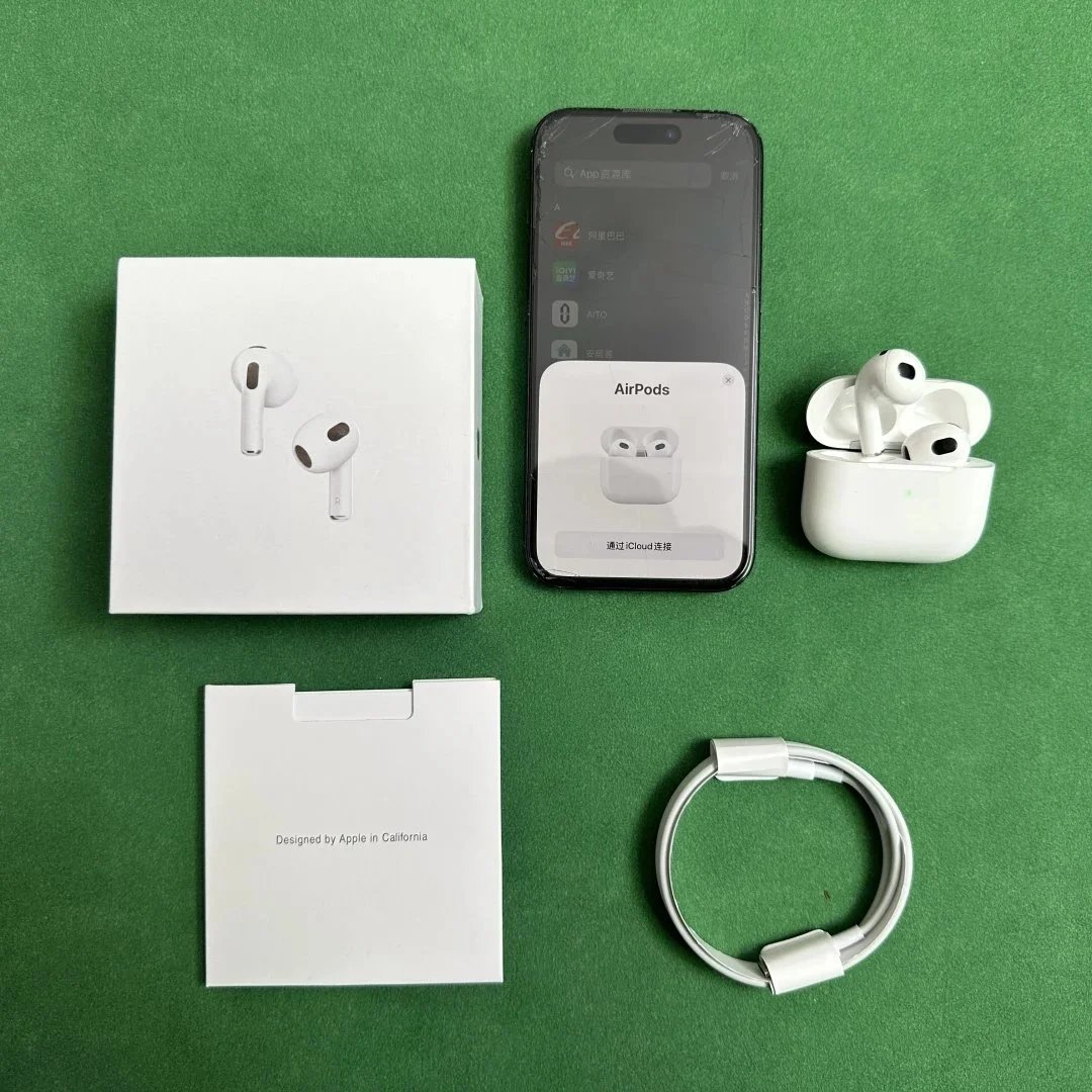 AirPods 3 (4th Gen)