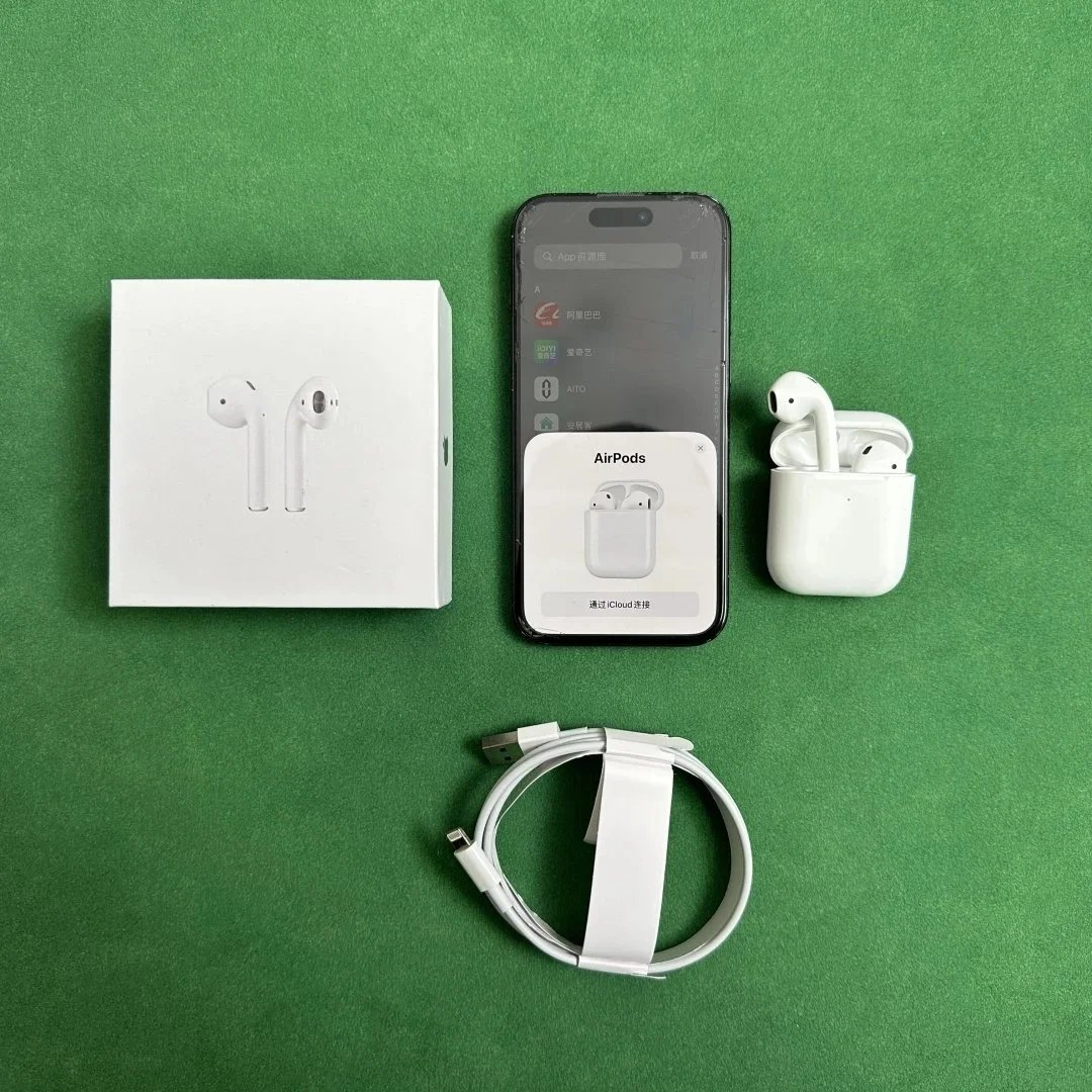 AirPods (2nd Gen)