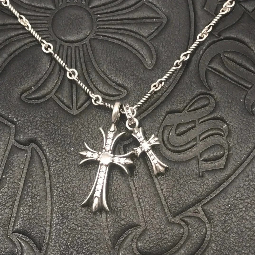 Worn white diamond (with Fried Dough Twists chain)