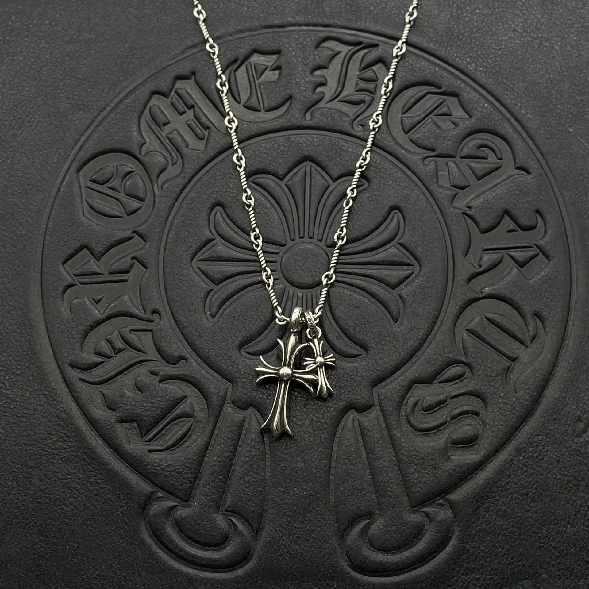 Worn without drill (with Fried Dough Twists chain)