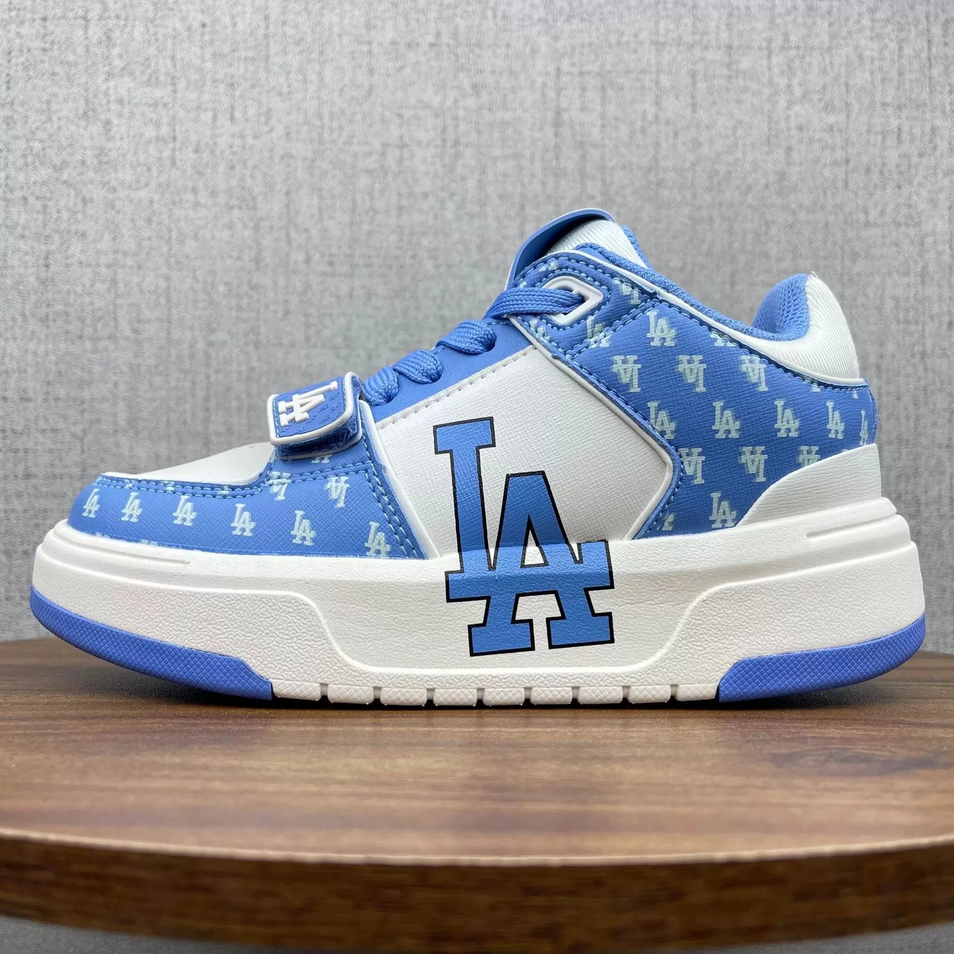 mlb Mid-top-LA Blue and white SKU image