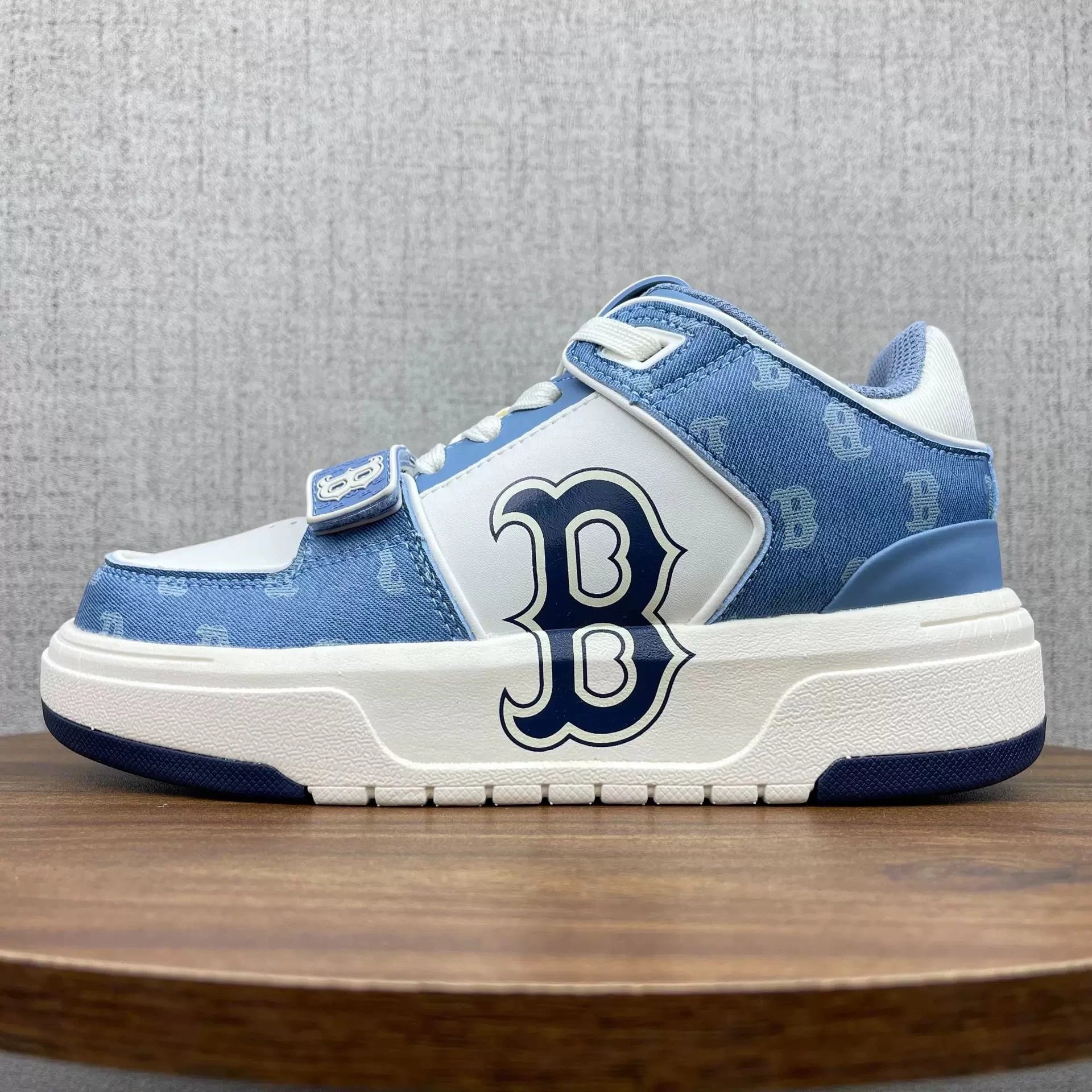 mlb Mid-top-B Blue and white SKU image