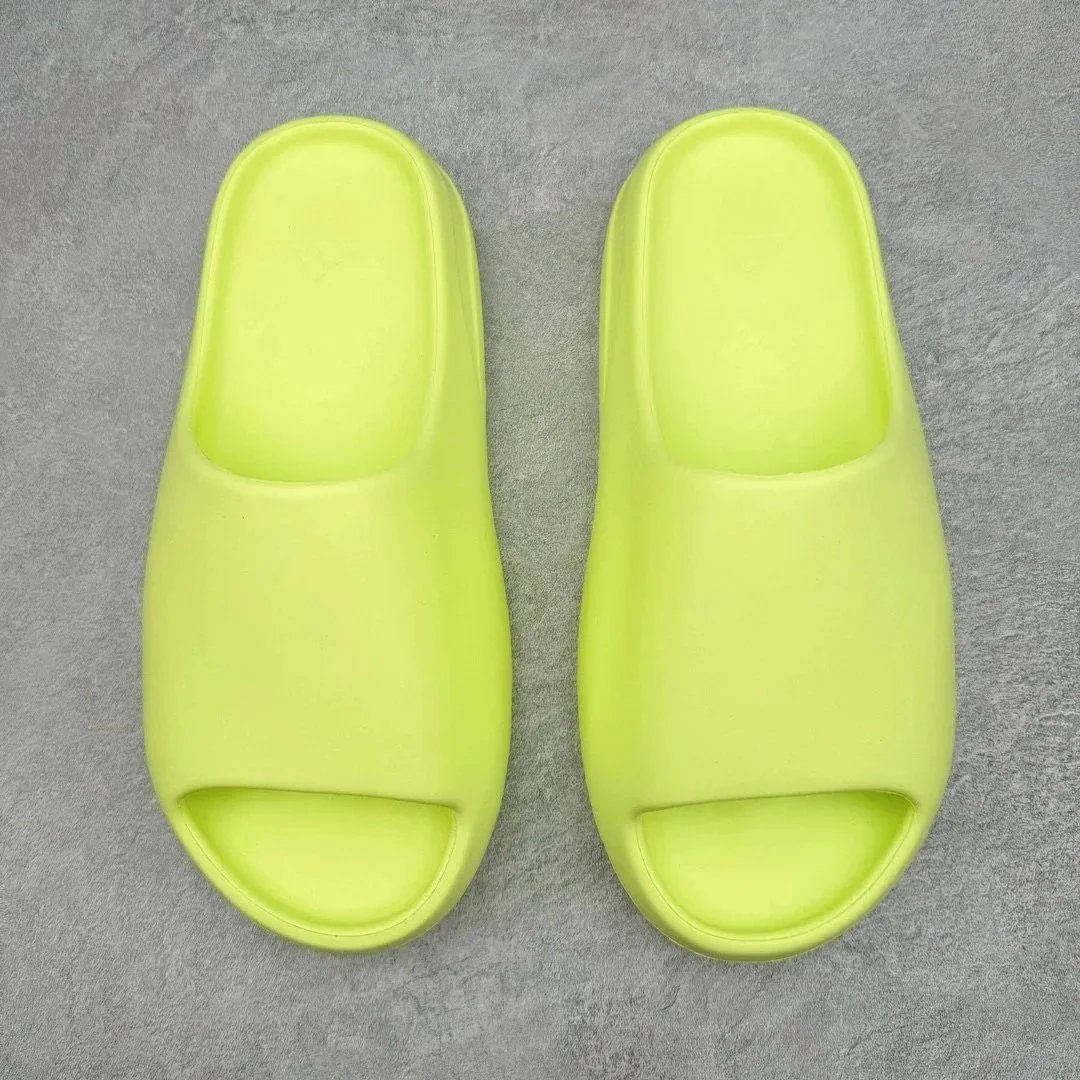 Yeezy fluorescent green "GX6138] SKU image