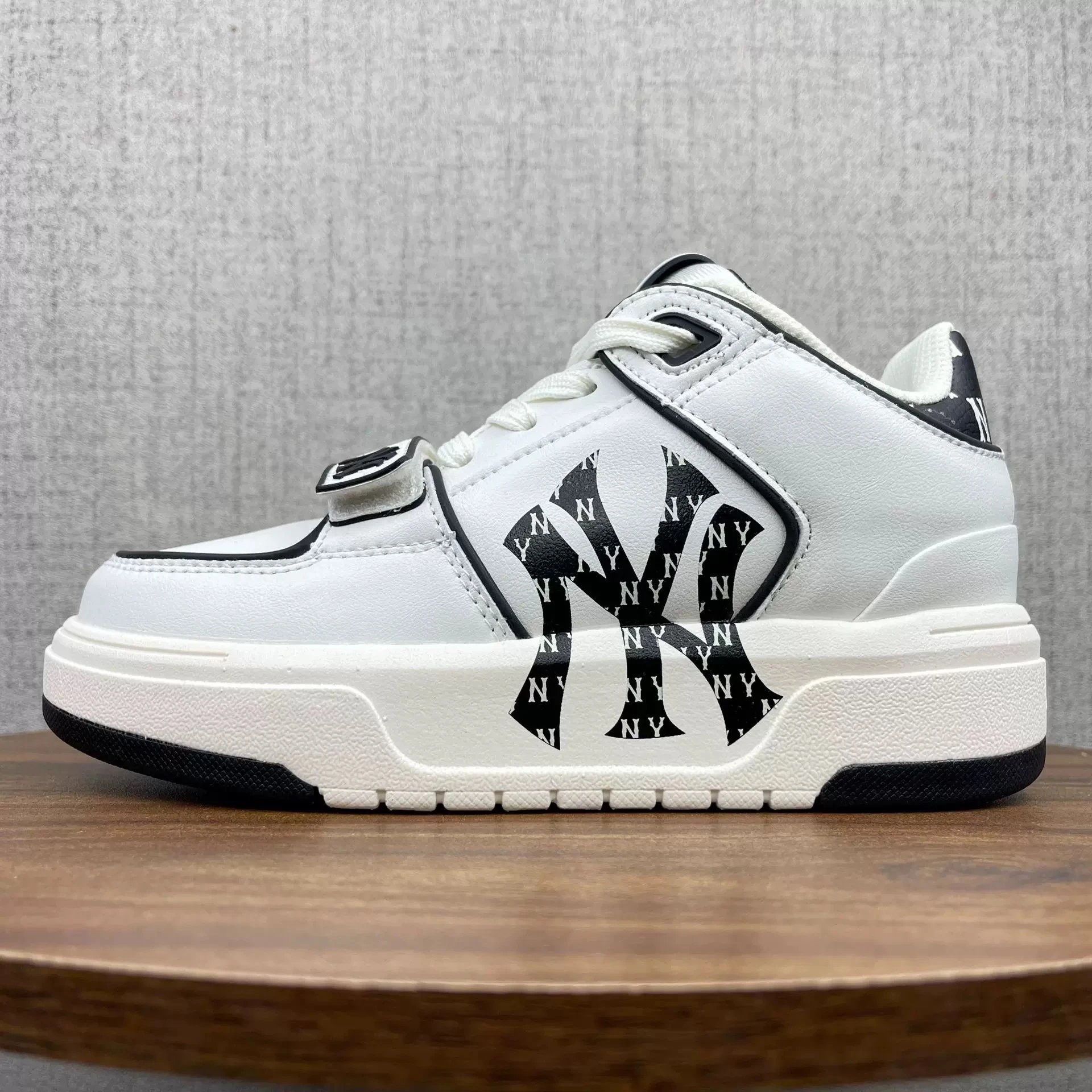 mlb Zhongbang-M White and Black SKU image