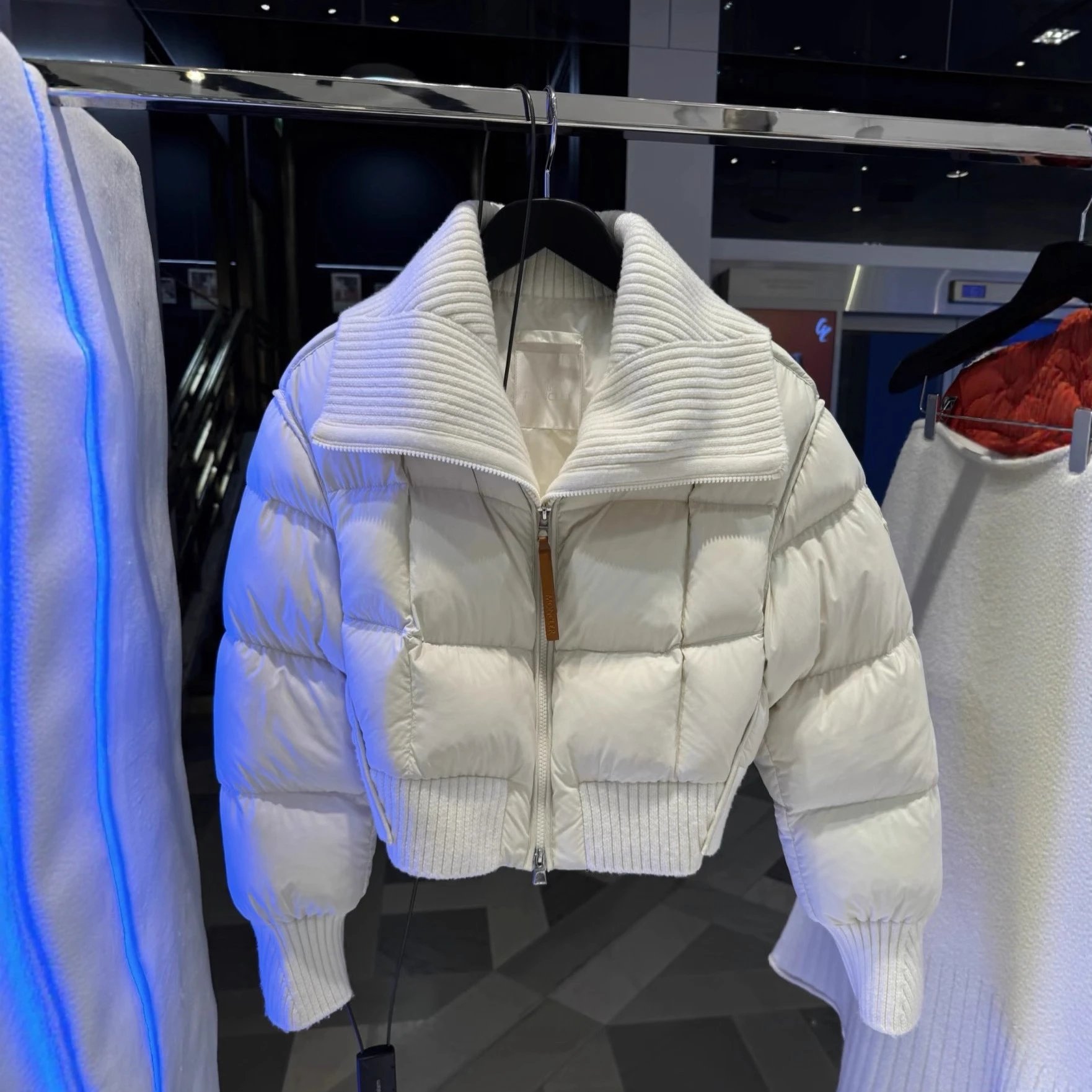 White Short Puffer Jacket with Ribbed Collar and Cuffs