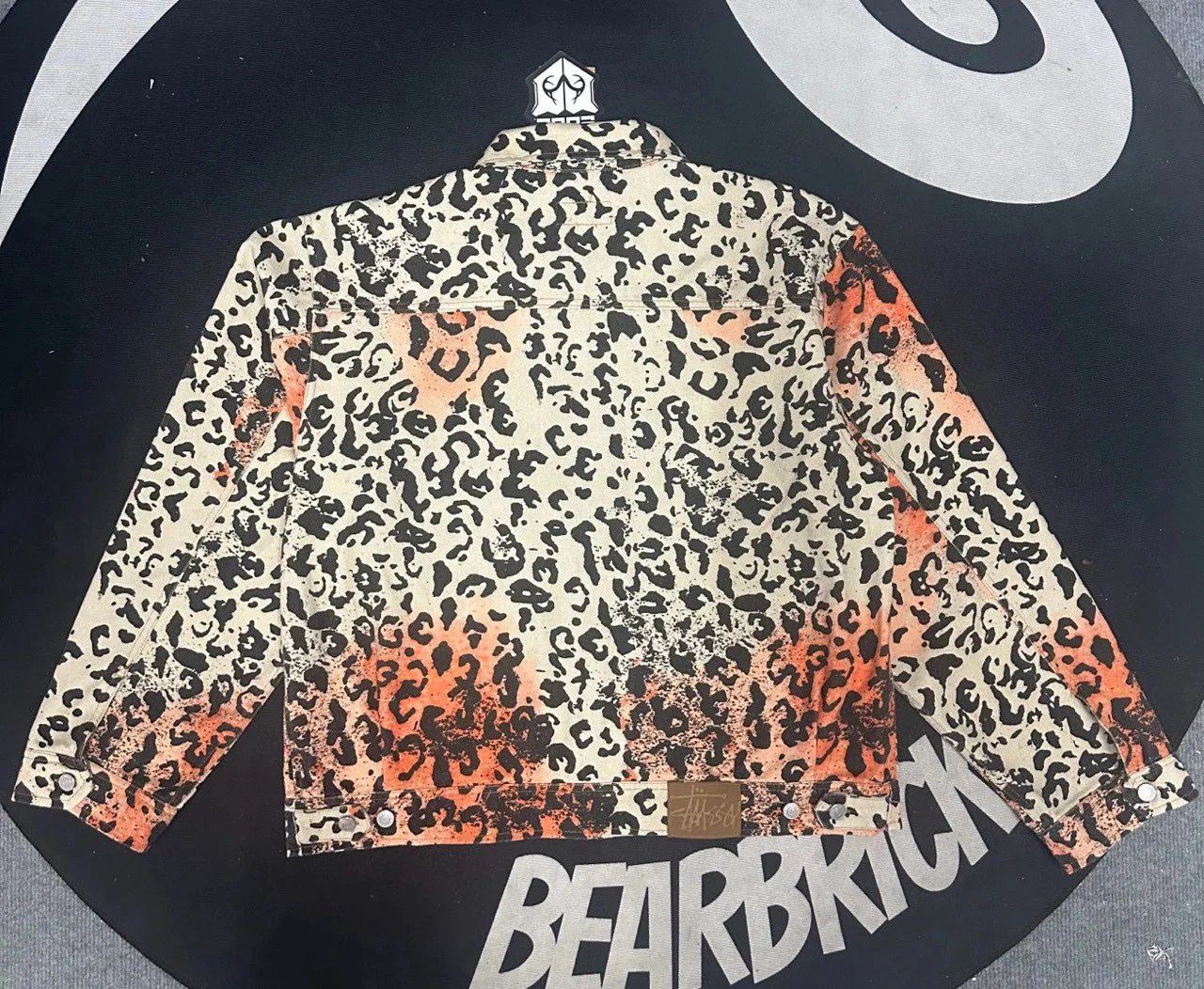 Leopard print SKU image