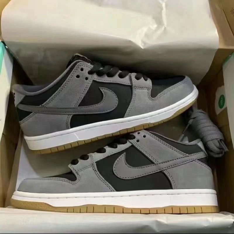 Wolf Gray (Rubber Sole, Squeaky Sound, Express Shipping) SKU image