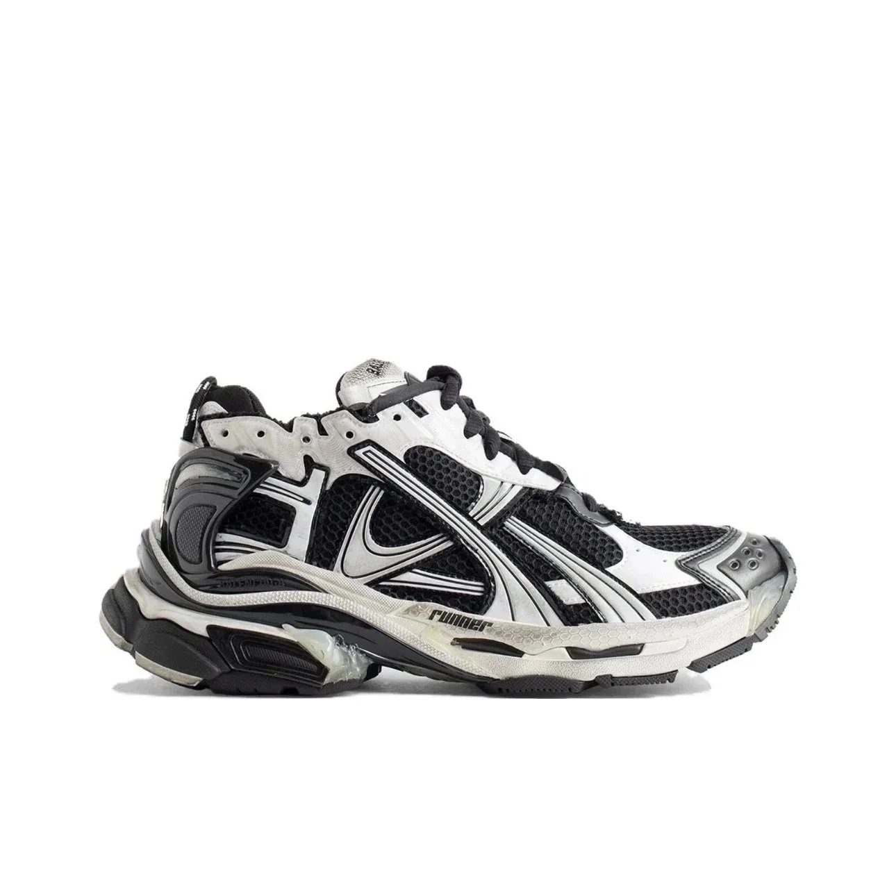 runner7.5 black and white SKU image