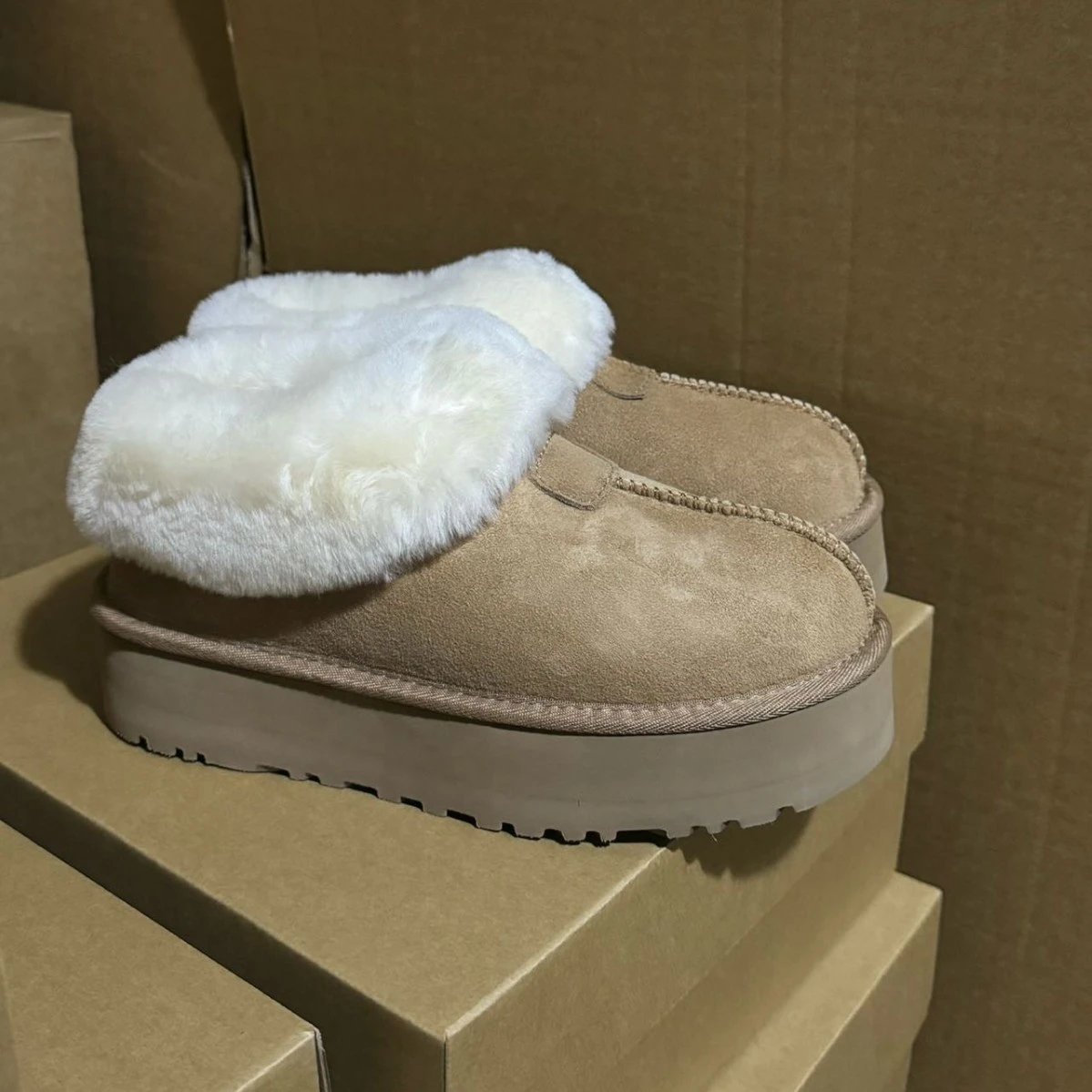Maroon thick sole SKU image