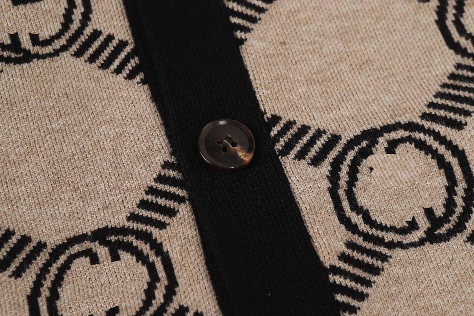 Gucci GG Marmont Knit Cardigan Black - 10