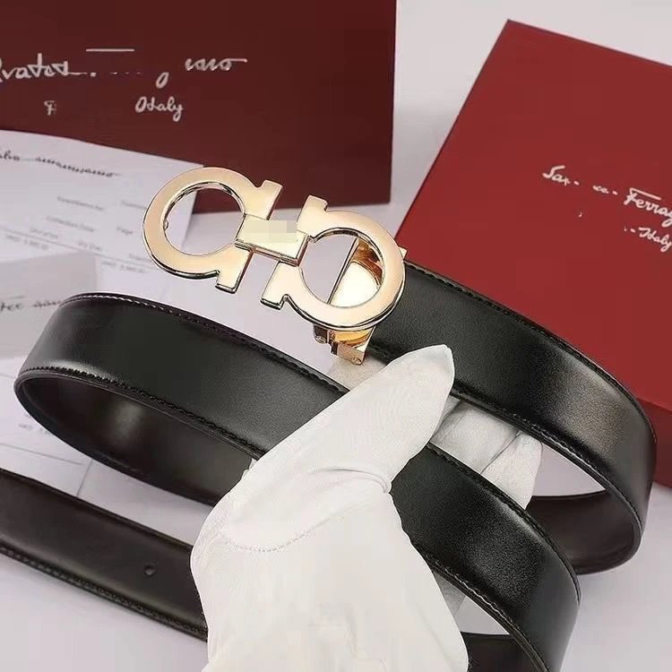 Flat pattern gold buckle